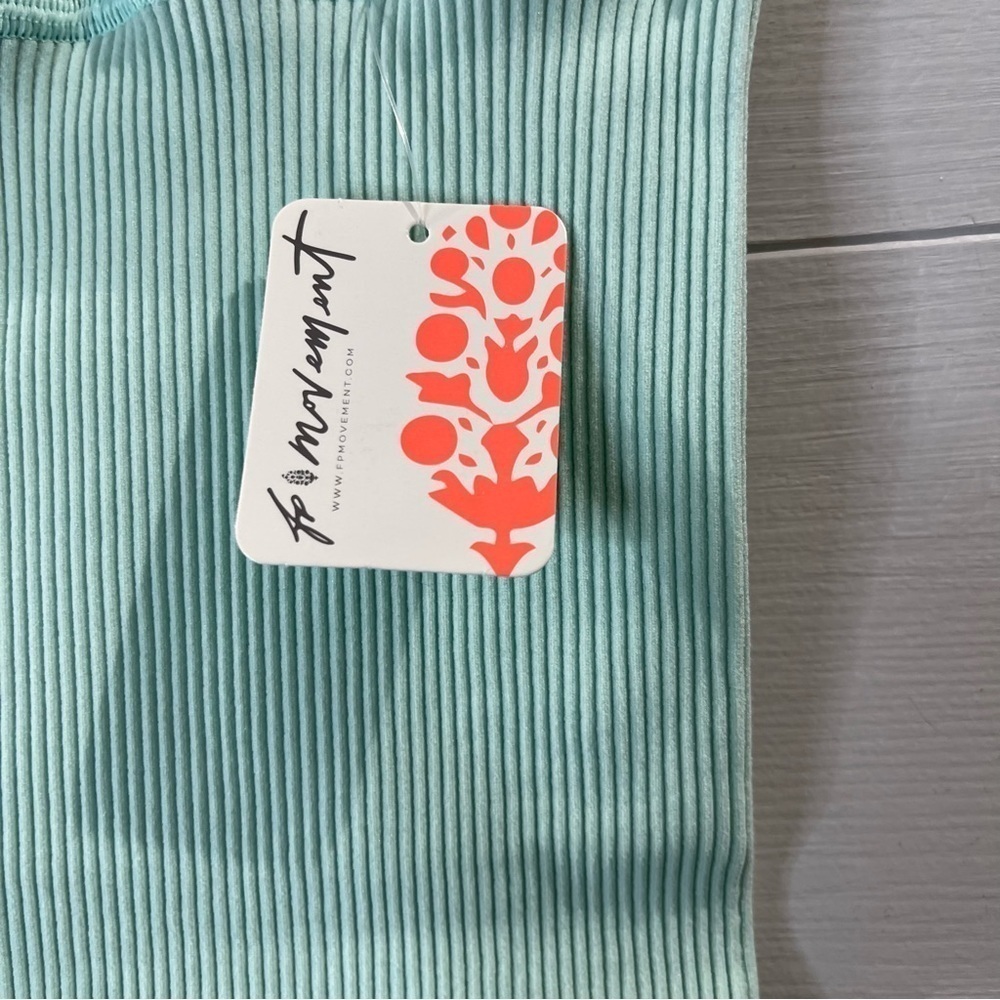 Free People Movement | NWT Free Throw Short in Turquoise Mint Size Medium - Picture 7 of 12